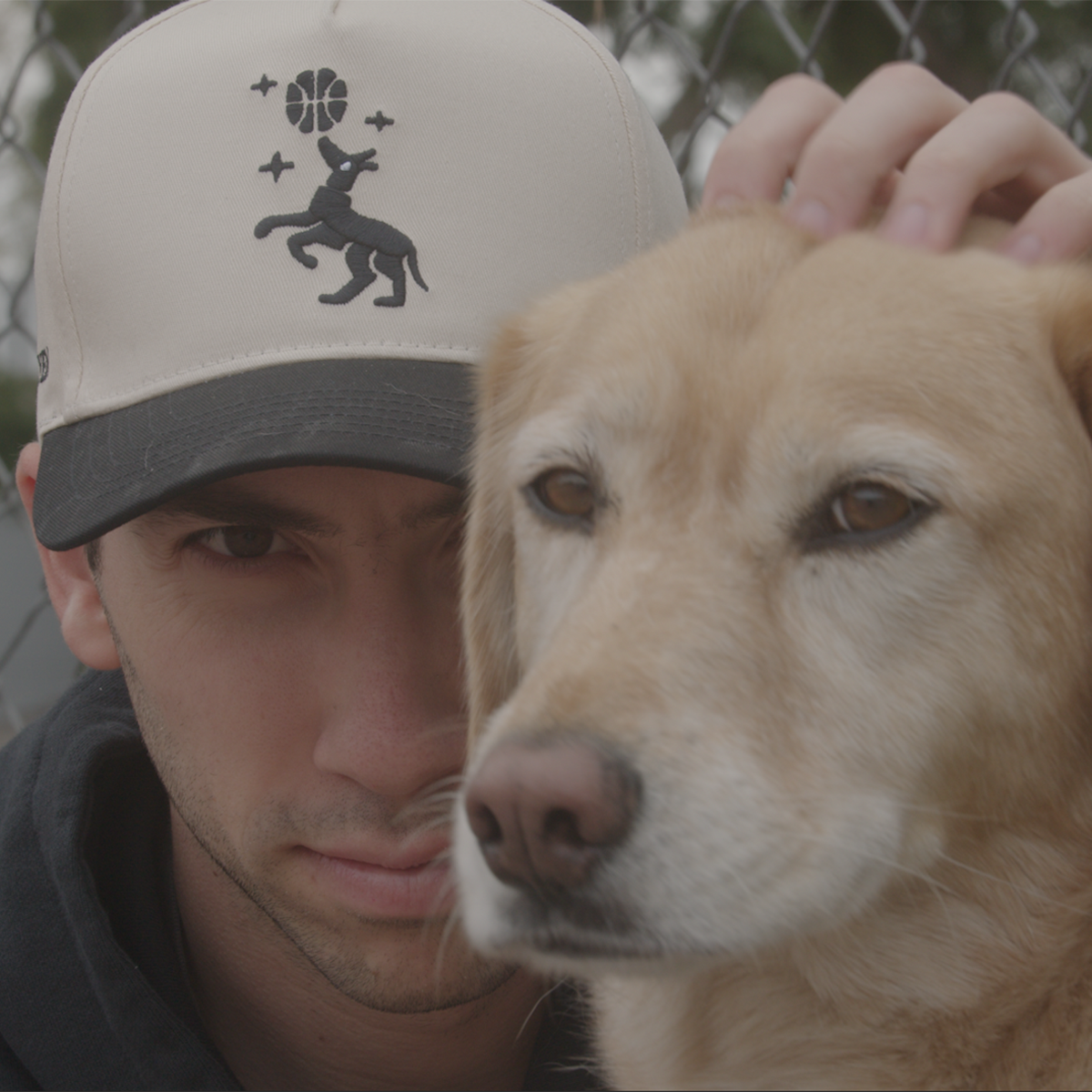 MAN'S BEST FRIENDS SNAPBACK